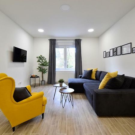 Fishnjak Apartments Zagreb Bagian luar foto