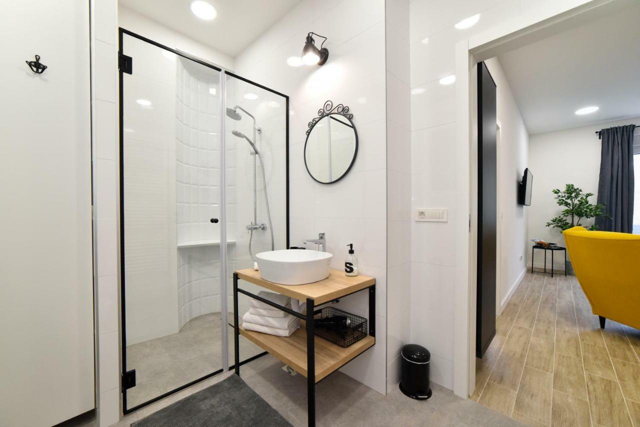 Fishnjak Apartments Zagreb Bagian luar foto