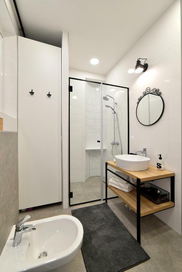 Fishnjak Apartments Zagreb Bagian luar foto