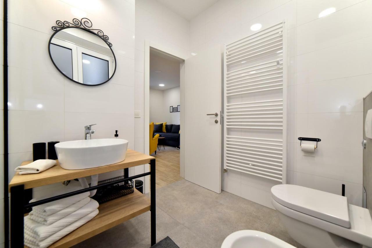 Fishnjak Apartments Zagreb Bagian luar foto